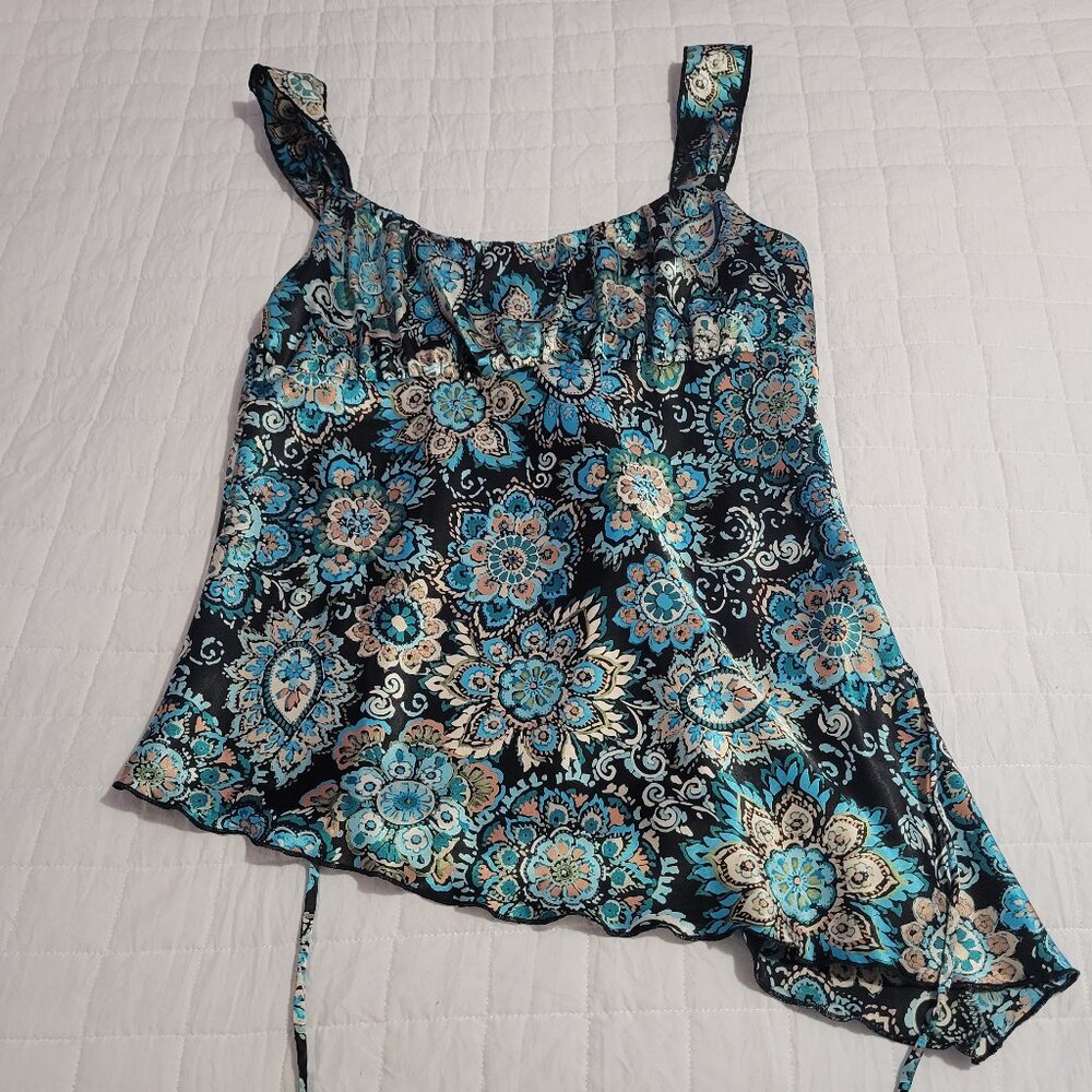 Asymmetrical blouse
